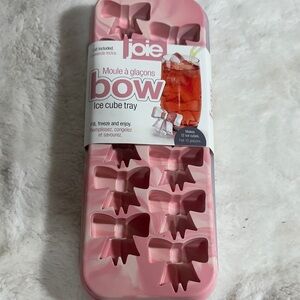 Joie bow ice cube tray